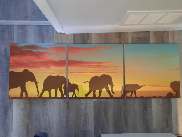 Elephant paintings in Arts & Collectibles in Norfolk County