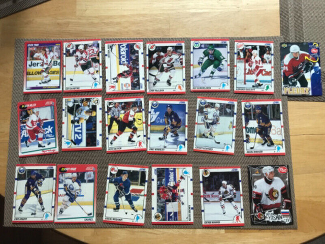 Hockey Cards in Arts & Collectibles in Red Deer