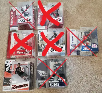 Selling various NHL Figurines - all are in mint condition and have never been opened. Prices listed...