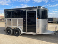 2 horse slant horse trailer
