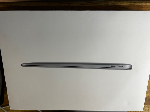 New MacBook Air  in Laptops in La Ronge - Image 2
