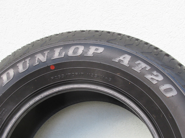 À vendre: 4 pneus Dunlop AT20 Grandtrek 265/70r17 in Tires & Rims in Gatineau