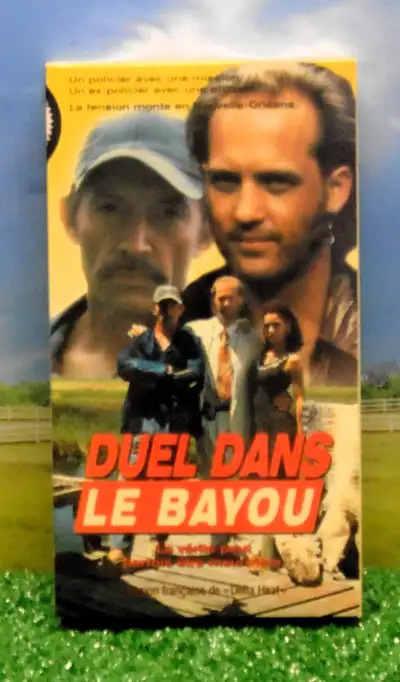 Cassette Vidéo VHS...De ma collection..."Duel Dans Le Bayou"...Linda Dona...Policier...1 h 31 mins.....