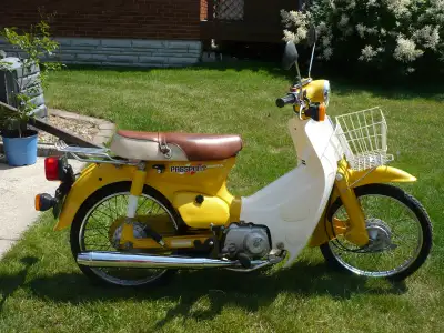 1982 Honda Passport 70, 720 km good shape new tires, good on gas, ownership and manual included Aski...