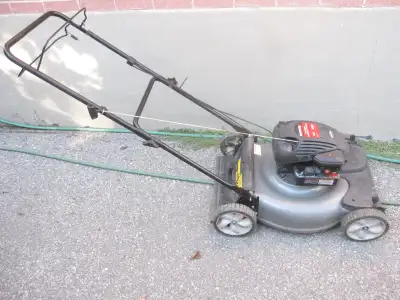 SELF-PROPELLED MTD 21" YARD MACHINE LAWN MOWER BRIGGS 158CC ENG, View more