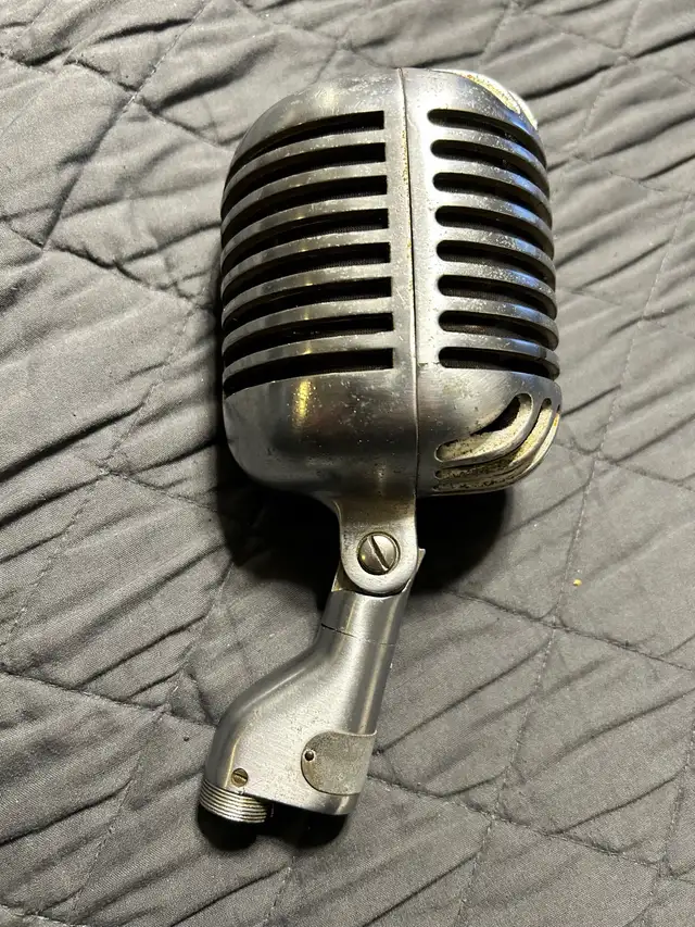 Vintage 1940's Shure Brothers 55 Fatboy microphone in Pro Audio & Recording Equipment in Oshawa / Durham Region - Image 3