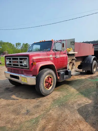 1990 GMC 7000 water truck tank holds 1700 gallons truck is gas with 5 speed and rexul only has rough...
