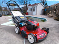 Toro 22" Self Propelled Lawn Mower Tondeuse Lawnmower