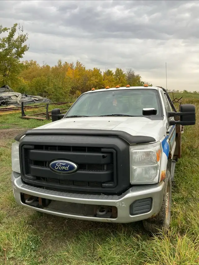 2011 F350 regular cab with flat deck | Cars & Trucks | Strathcona ...