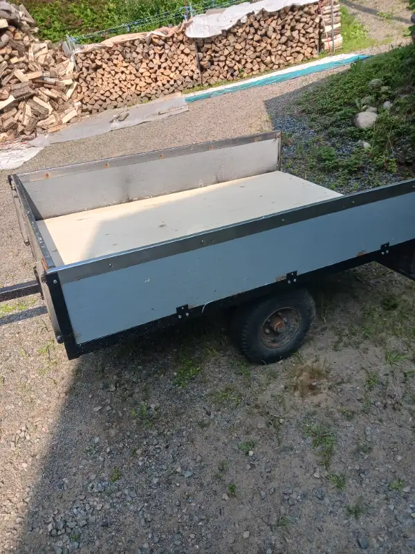 Petite Remorque Dompeur 52``X71``Long. in Cargo & Utility Trailers in Québec City - Image 2