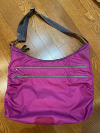 Lululemon On-the-Go tote gym bag pink with adjustable black stra