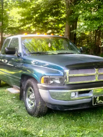 95 ram v8 2wd . Trucks in really good shape. It recently developed a transmission issue. 2-3 gear sh...