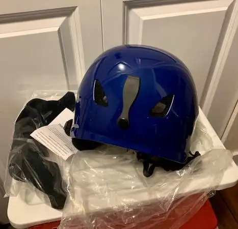 Predator Helmet Dark Blue NEW in Other in Burnaby/New Westminster - Image 2