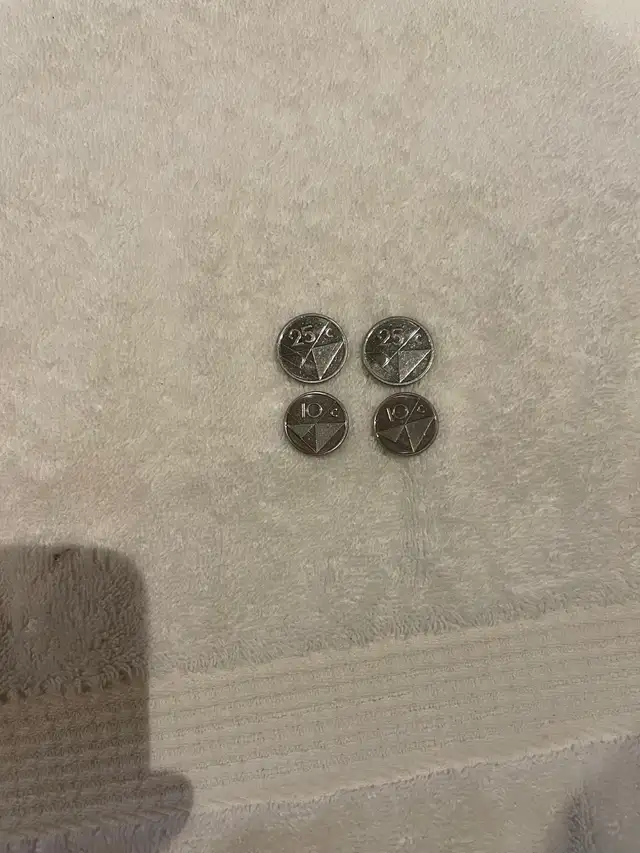 Aruba 10,25 Cents 2009 2018 coins in Arts & Collectibles in Mississauga / Peel Region - Image 2