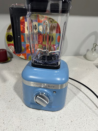 KitchenAid K400 blender. Blue Velvet. Used Once