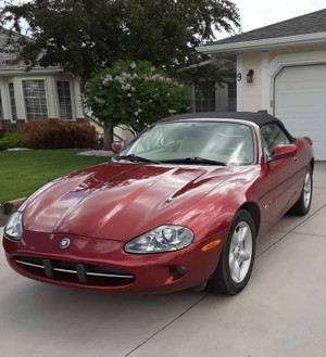 1997 Jaguar XK8 -