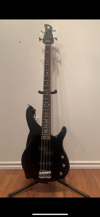 Trbx174 Yamaha 4 string bass guitar 