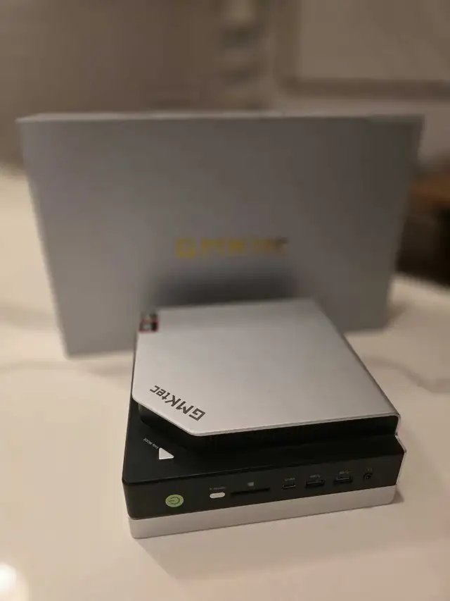 GMKtec EVO-X2 AI Max+ 395 | 128 GB RAM | 4 TB SSD | Wi-Fi 7 in Desktop Computers in City of Montréal - Image 4