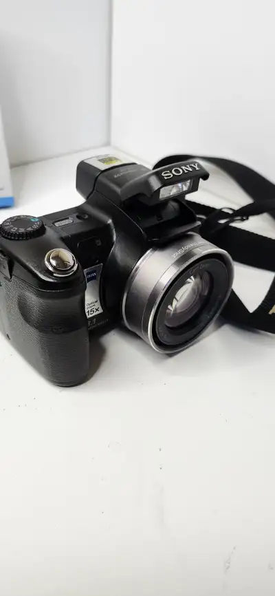 Sony Cybershot DSC-W180 Digital Camera - 10.1MP With 3x Optical Zoom & 2.7-inch LCD