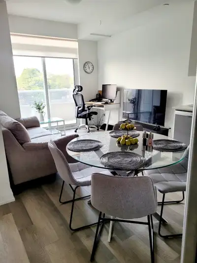 Modern 1-Bedroom + Den Condo for in Prime North York Location