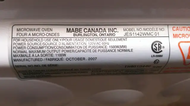 Microwave GE White 1100W in Microwaves & Cookers in Mississauga / Peel Region - Image 4