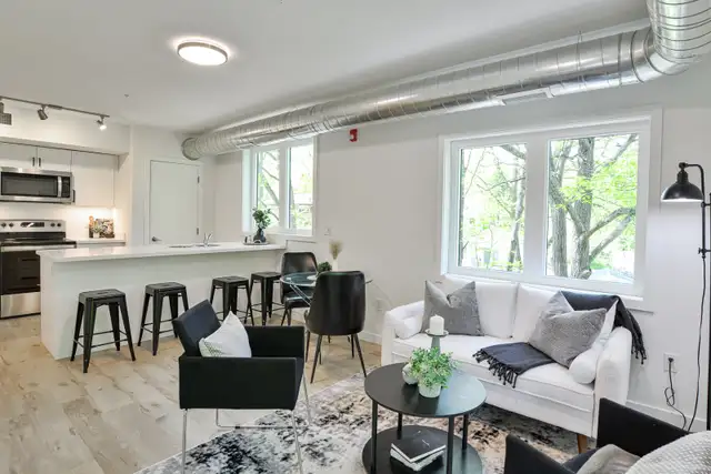 Modern Luxury 1 and 2 Bedrooms Units in Long Term Rentals in Muskoka - Image 5