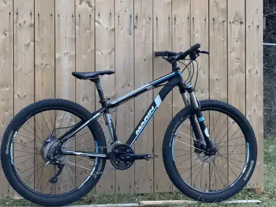 Marin Nail Trail In excellent shape Fox Air Suspension, View more