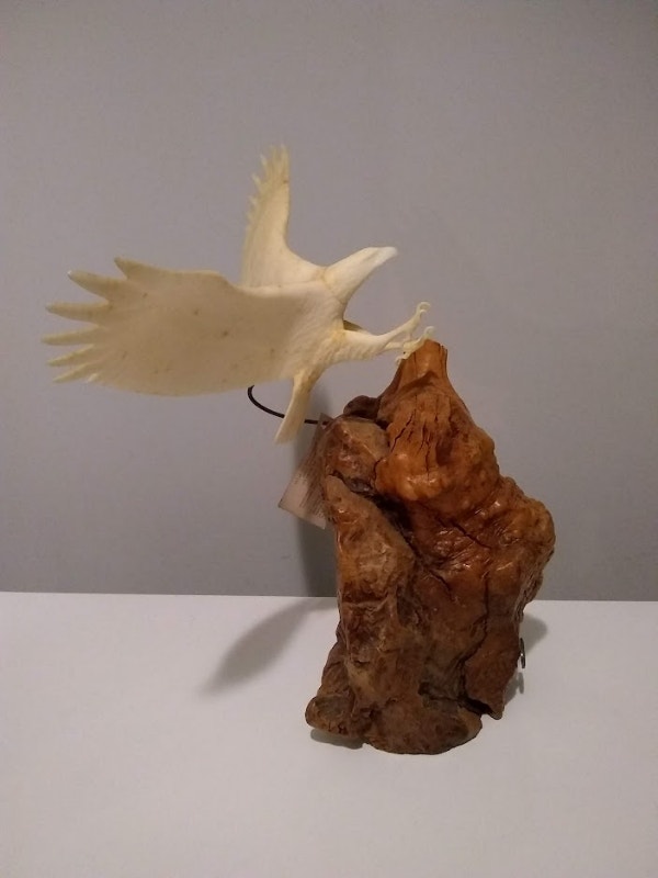1984 American Bald Eagle sculpture by John Perry Arts & Collectibles Kitchener / Waterloo