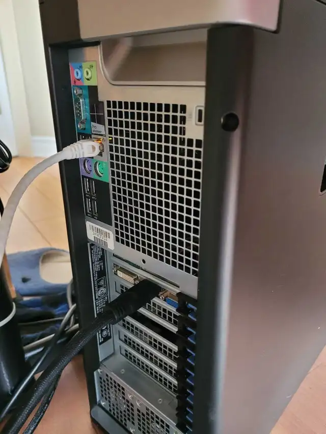 Dell T5810 418058992899205122