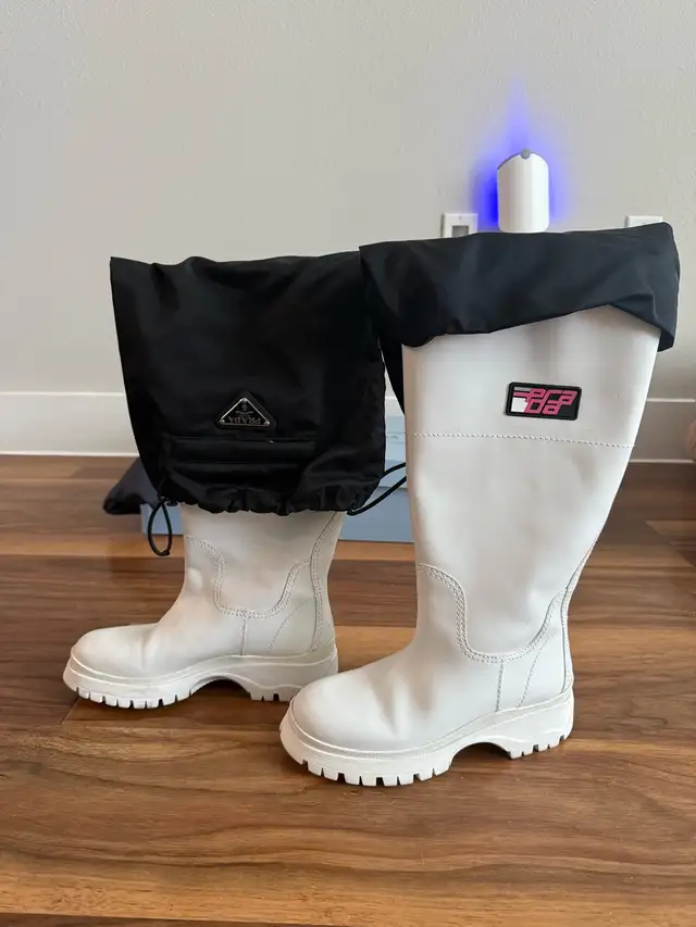 Authentic Prada women’s rain boots in Women's - Shoes in City of Toronto - Image 4