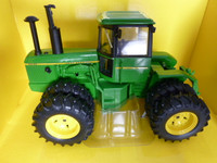 1/32 JOHN DEERE 8630 4wd Farm Toy Tractor