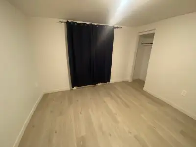 2024 beautifully finished 3 bedroom basement suite with a big bath in Aberdeen. close to bus lane,sc...