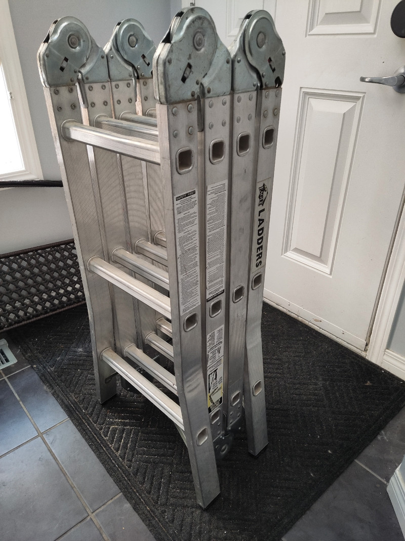 12' heavy duty type 1 articulated ladder Ladders & Scaffolding