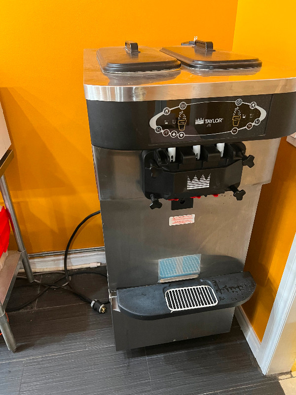 Taylor soft serve machine for sale in General Electronics in Hamilton
