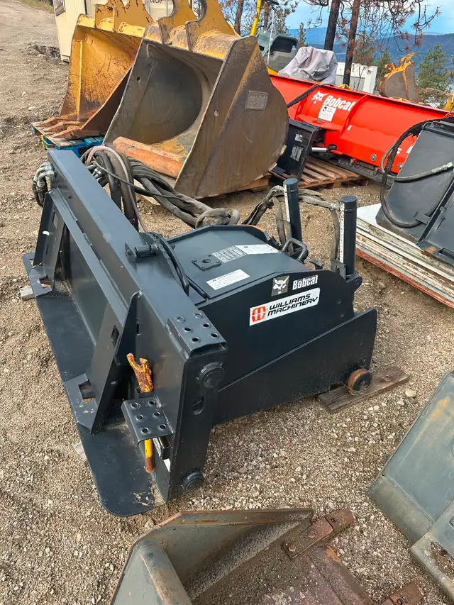 Bobcat asphalt planner with wet kit62863275610371121