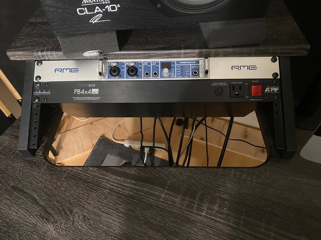 Acme Eleazar Music Studio Desk in Pro Audio & Recording Equipment in Winnipeg - Image 2