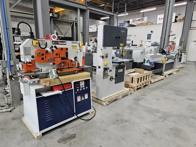 TOOL DEALER CLOSEOUT ONLINE AUCTION in Other Business & Industrial in Edmonton - Image 6
