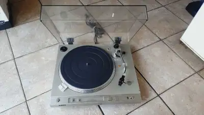 Sony PS-T25 Direct Drive Stereo Turntable - Record Player, View more