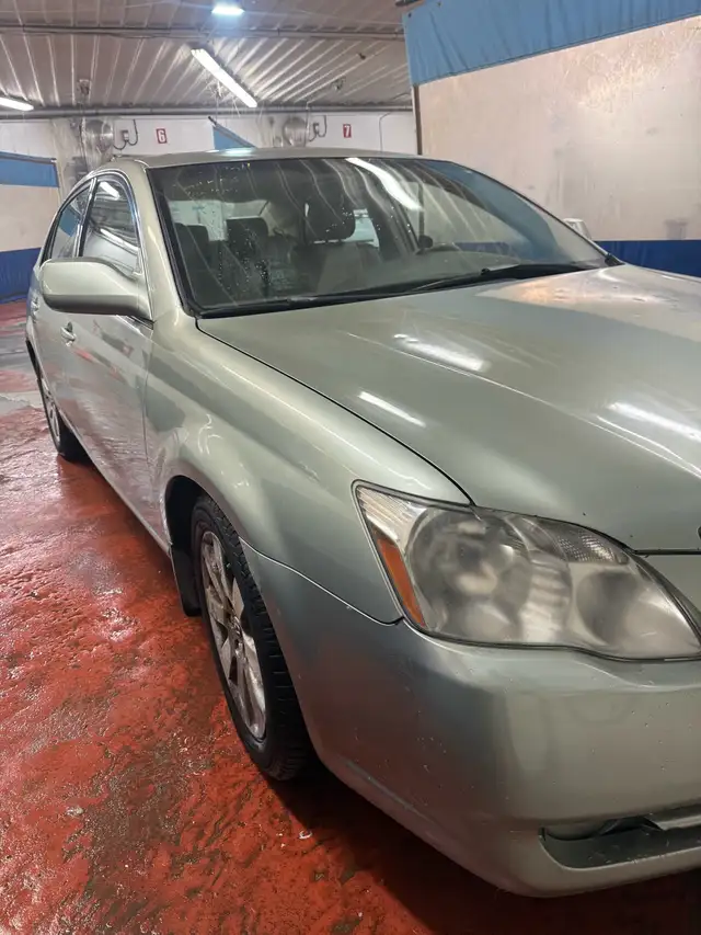 Toyota Avalon 583293852493424641
