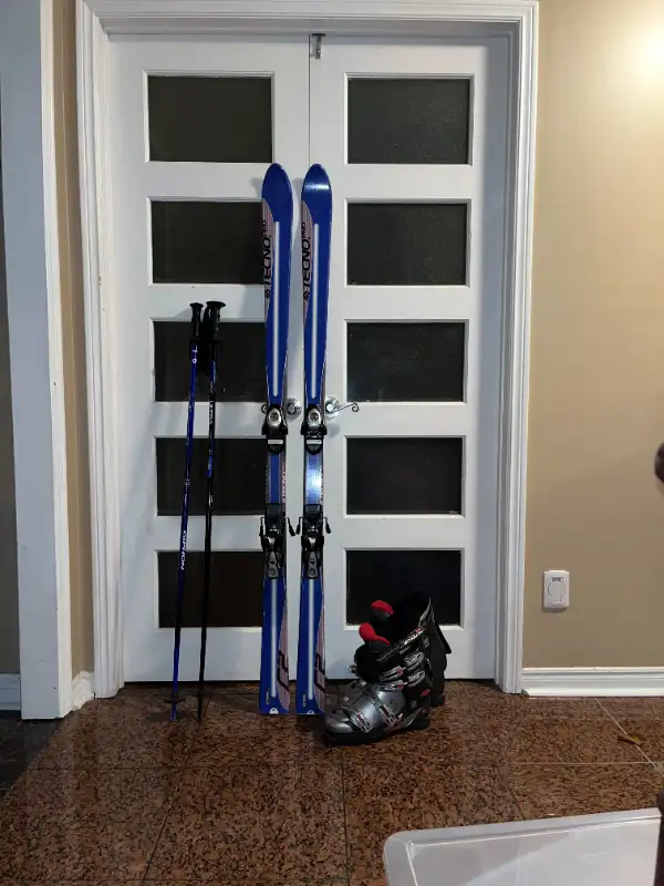 167 Tecno Pro ski with boots ,poles in Ski in Markham / York Region - Image 2