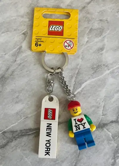 Brand New ***LEGO*** New York Key Chain 853309, View more