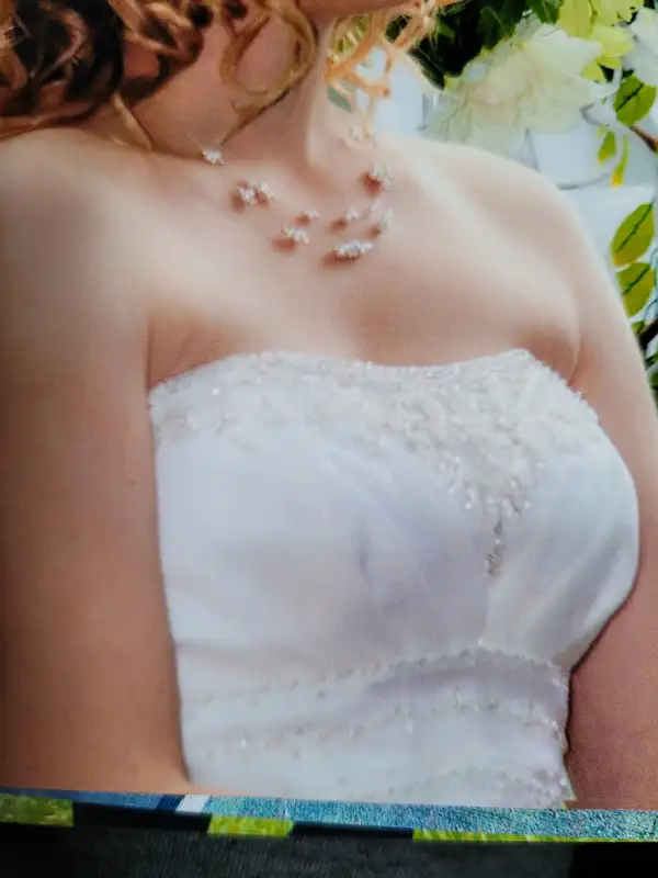 Wedding dress in Wedding in Fredericton - Image 4