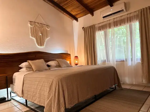 Do you want to come to Costa Rica? Popular Beachtown Rental in Ontario in Canada - Image 6