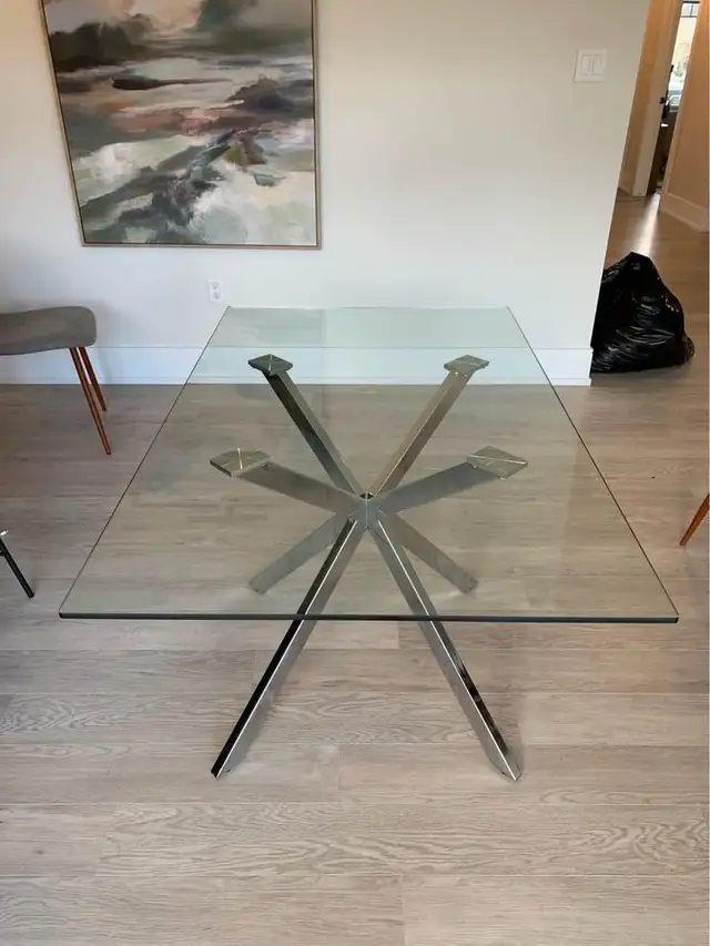 Never Used wooden Stella dining table rectangular shape in Dining Tables & Sets in Mississauga / Peel Region - Image 2