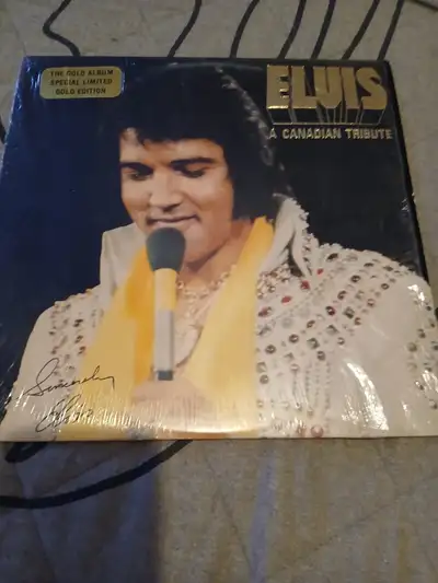 ELVIS PRESLEY- gold vinyl, View more