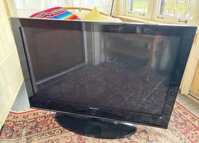Samsung 40” TV, View more