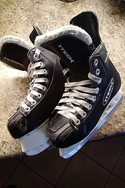 Kid's Skates size 1, View more