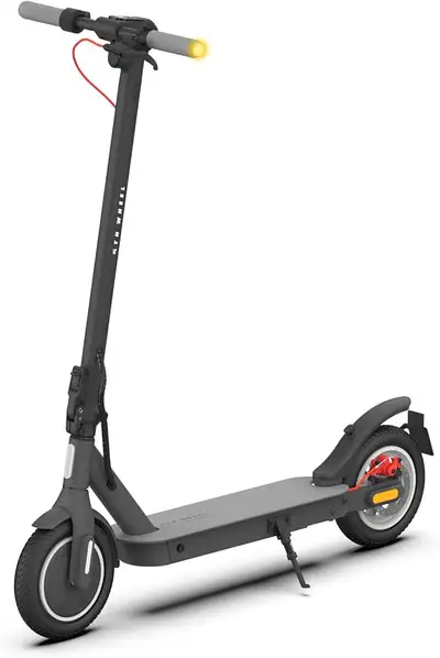 Brand new electric scooters at a great price! 350W motor, 29KM/H top speed 32KM range, 270Wh battery...