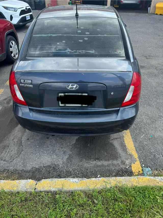 2008  Hyundai Accent in Cars & Trucks in Ottawa - Image 8