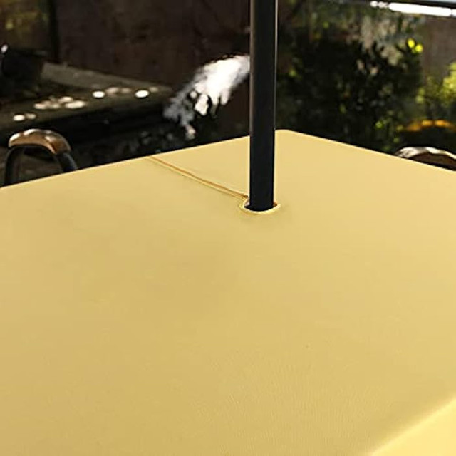 100% Waterproof PVC Outdoor/Indoor Table Cloth dans Mobilier pour terrasse et jardin  à Ville de Montréal
